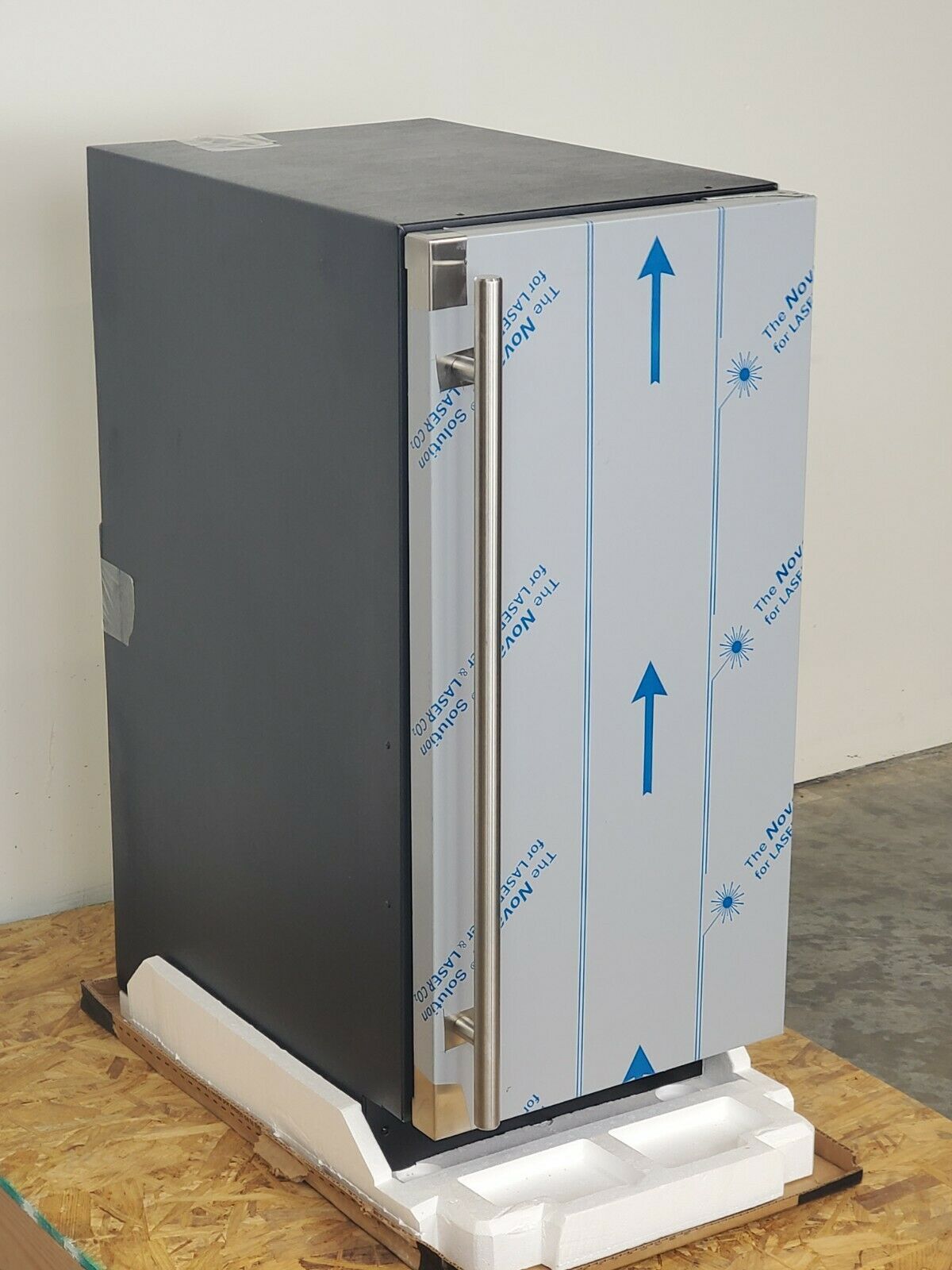 ULine UHNB315IS01A 15" Nugget Ice Maker w/Dispenser & Pump Panel Ready