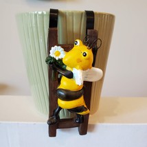 Bee Flower Pot Hugger, Bumblebee Plant Pot Sitter, Planter Hanging Animal image 1