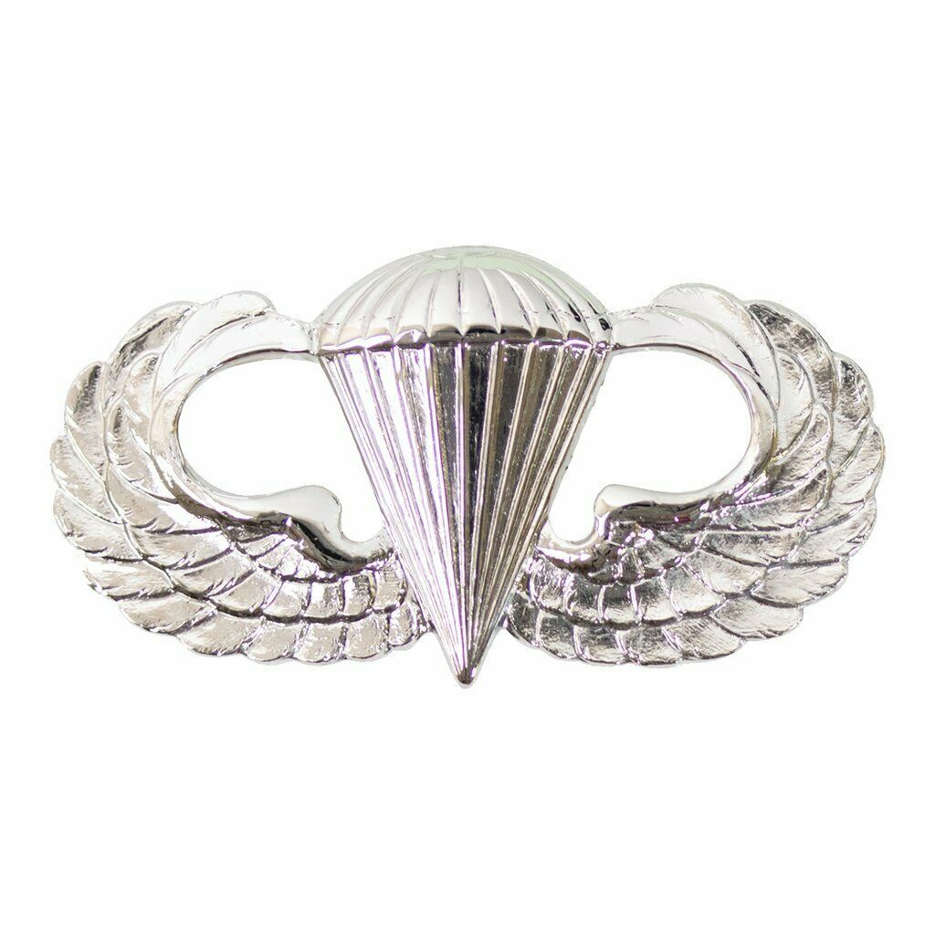 Genuine U.S. AIR FORCE (USAF) BREAST BADGE PARACHUTIST REGULATION