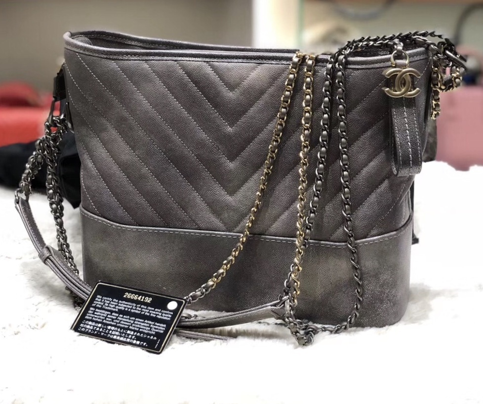 NEW AUTH Chanel 2019 LIMITED GRADIENT GRAY CAVIAR CHEVRON MEDIUM GABRIELLE BAG- Handbags & Purses