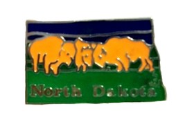 North Dakota State Outline Hat Tac or Lapel Pin 
