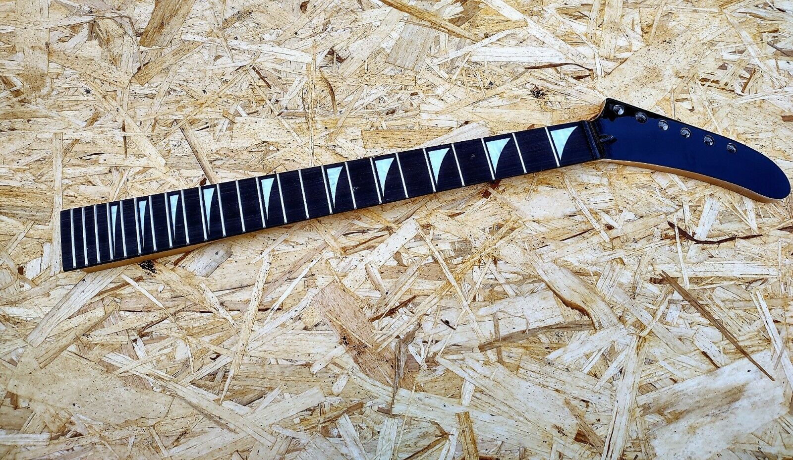 MAPLE 24 FRET BANANA HOCKEY STICK SHARK FIN SHRED GUITAR NECK STEEL