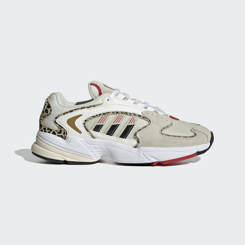 adidas shoes under 2000