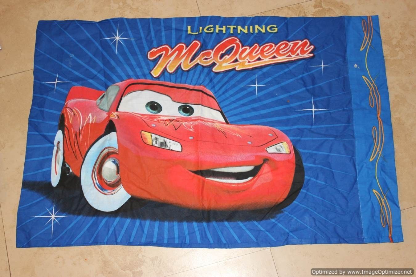 WELCOME ON BUY N LARGE: Cars: Lightning McQueen Fleece Throw