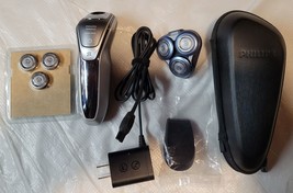 Philips Norelco S6540 Series 6000 Wet & Dry Electric Shaver with Accessories - $38.60