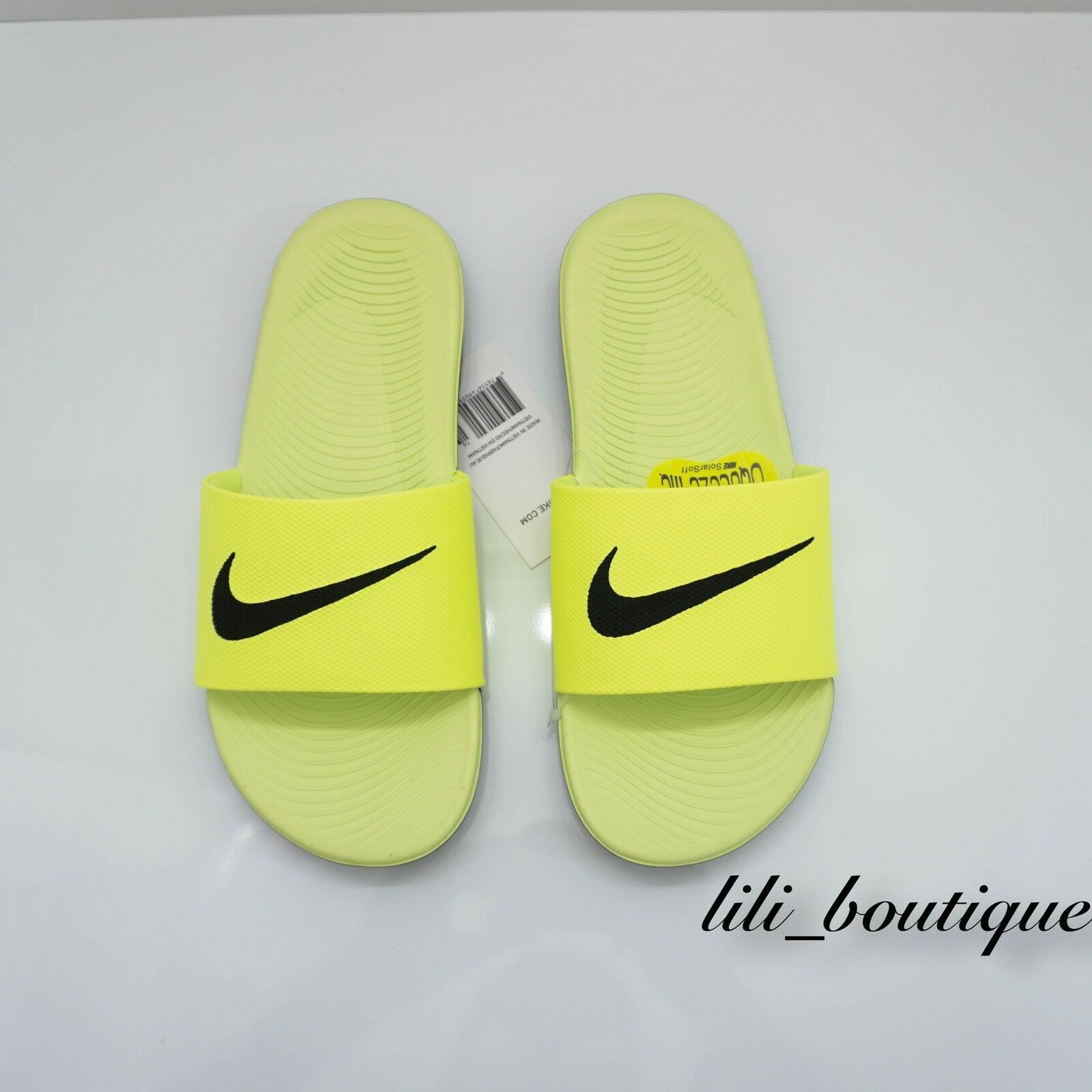 4Y Children/'s Youth Kids Grey Nike Kawa Adjust Boy/'s Nike Sandal Slides Size 4