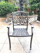 9 piece outdoor dining set Rubaiyat Expandable Table cast aluminum furniture. image 3