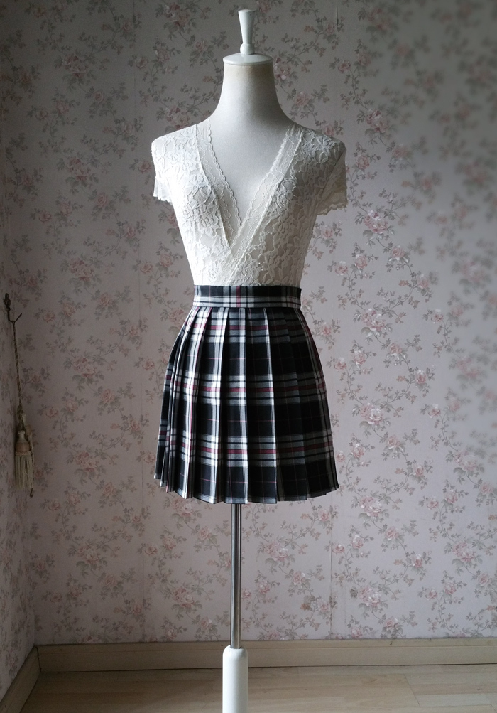 Plaid skirt black pink 2