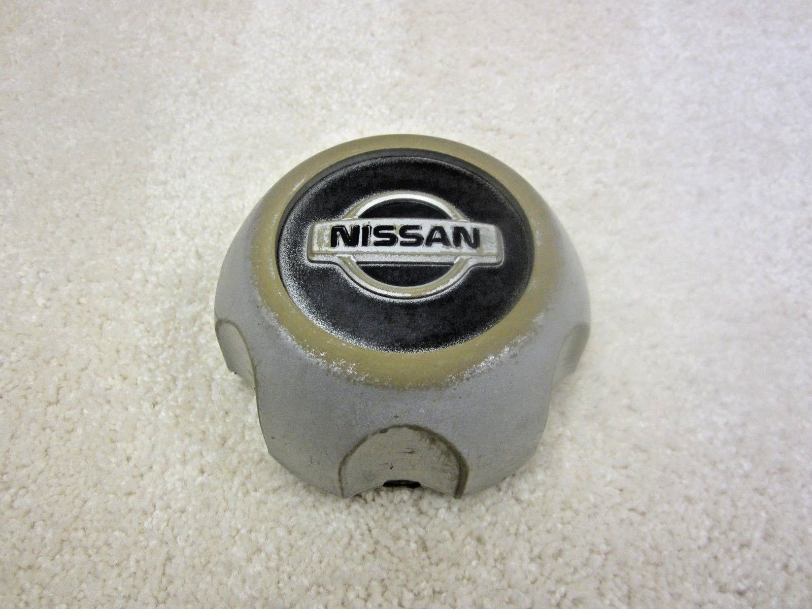 2000 2001 NISSAN XTERRA OEM 15" ALLOY WHEEL CENTER CAP 403157Z100 52