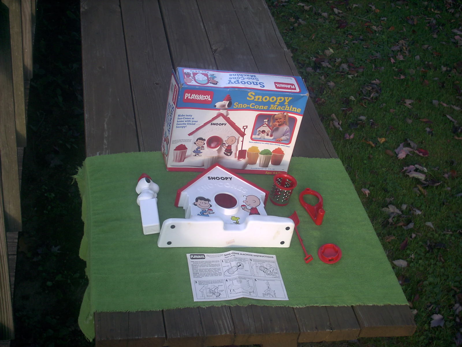 Vintage 1985/1989 Playskool Snoopy SnoCone Machine Original Box