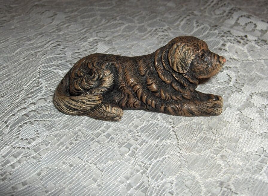 Primary image for Vintage Labrador Retriever Puppy Arts in Stone Holland Figurine Paperweight