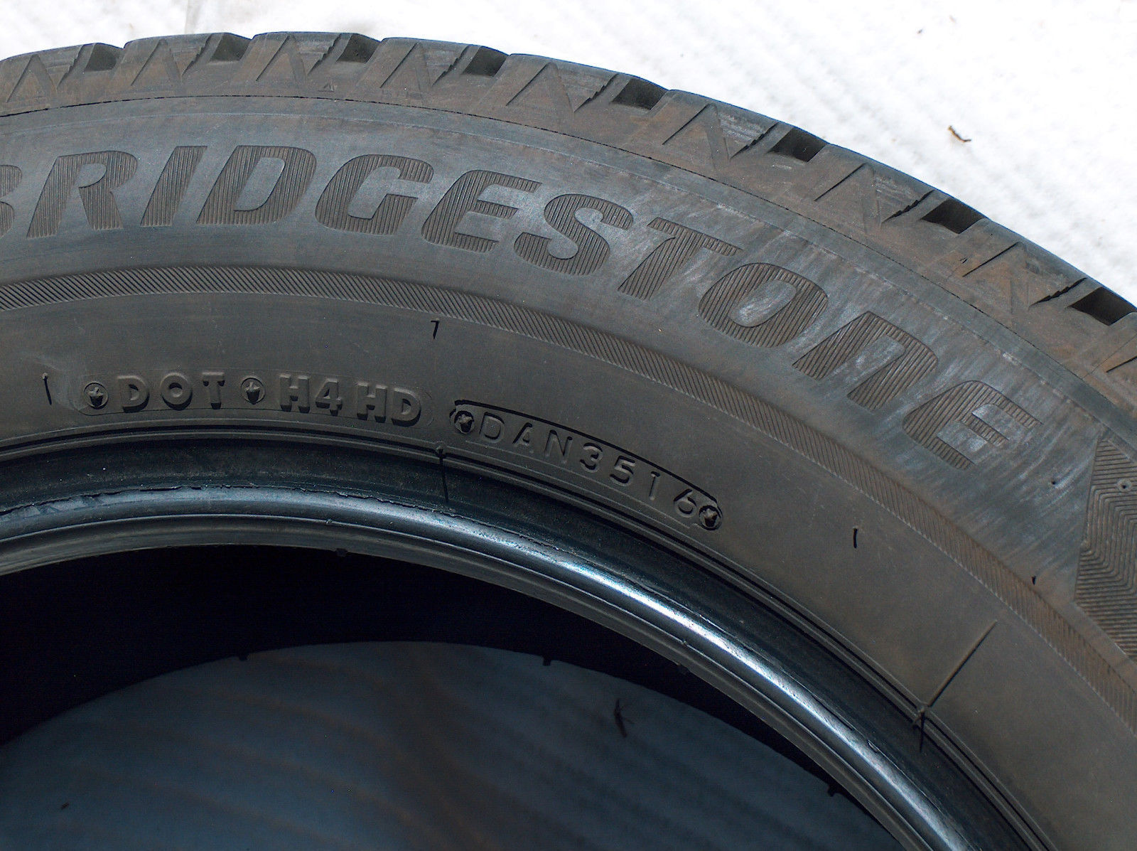 Bridgestone Blizzak WS80 225/60r18 P1402 Tubeless Studless Radial Tire ...