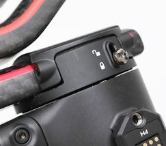 DJI RS 2 Pro Combo 3-Axis Gimbal Camera Stabilizer - Black image 4