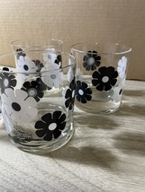 Vintage 70s Colony Black & White Flower pattern lowball glasses set of 4 image 2