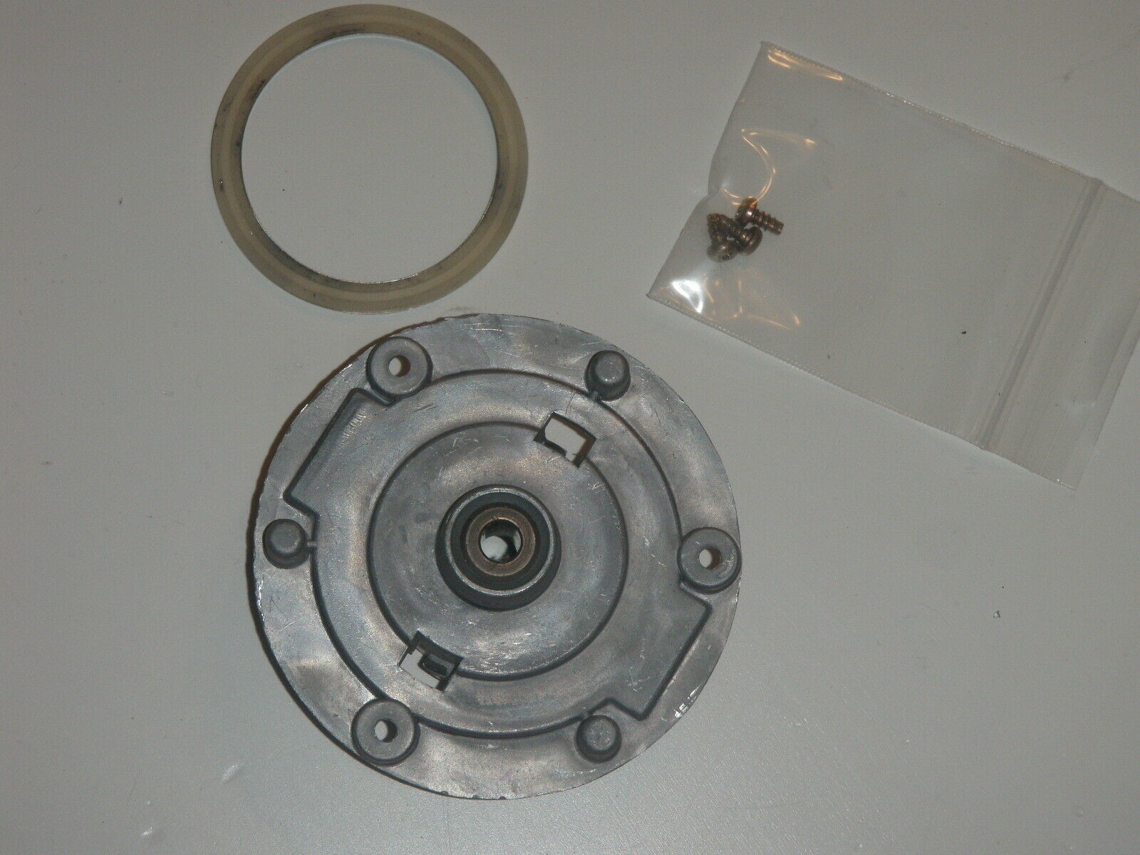 Docking Station with 8mm Bearing for Black & Decker Bread Maker Model