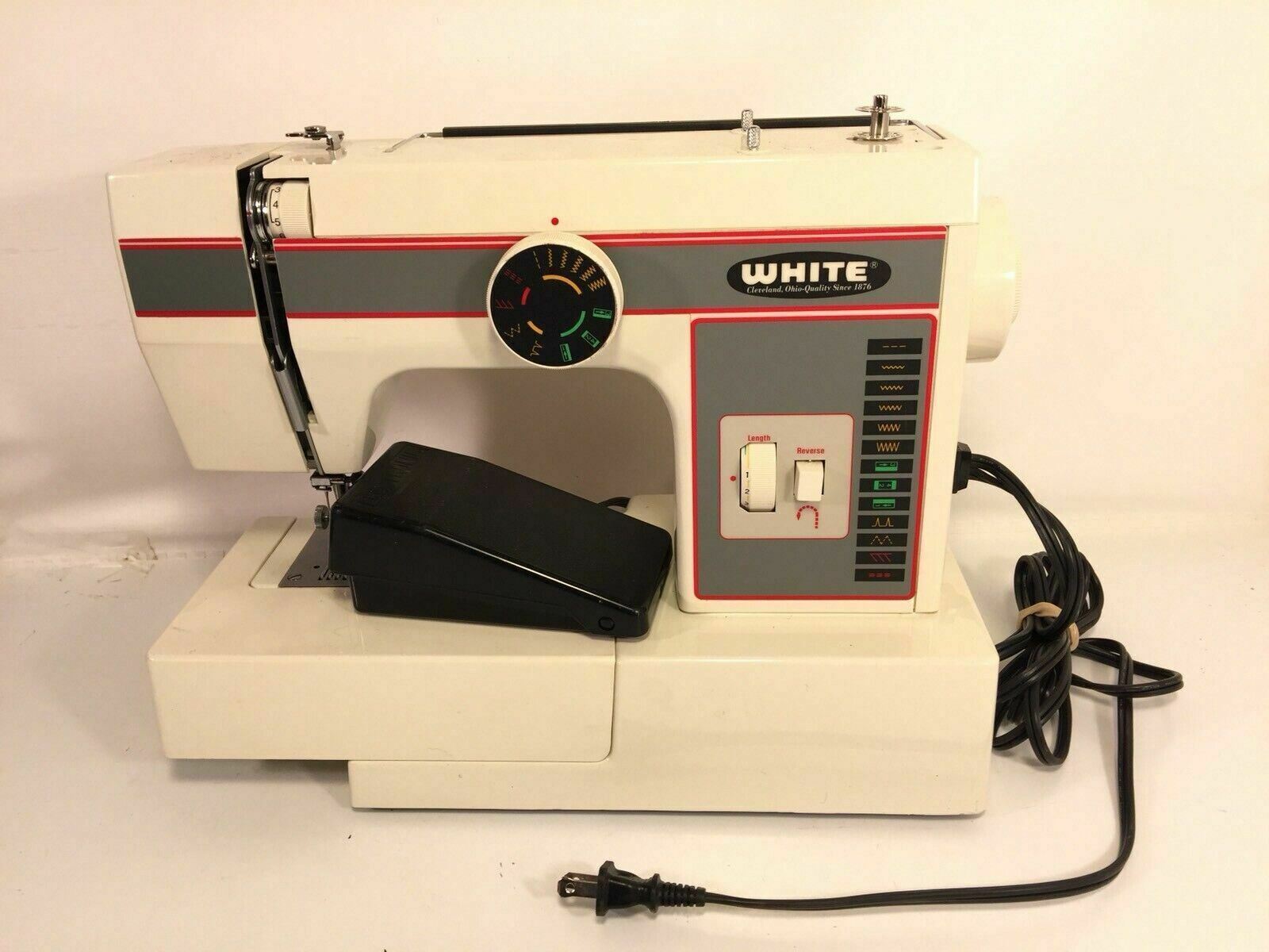 White Company Sewing Machine Vintage Model 1477 Machines