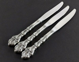 Oneida Community Stainless Steel CELEBRITY Lot of 2 Dinner Knives 9 1//8/"