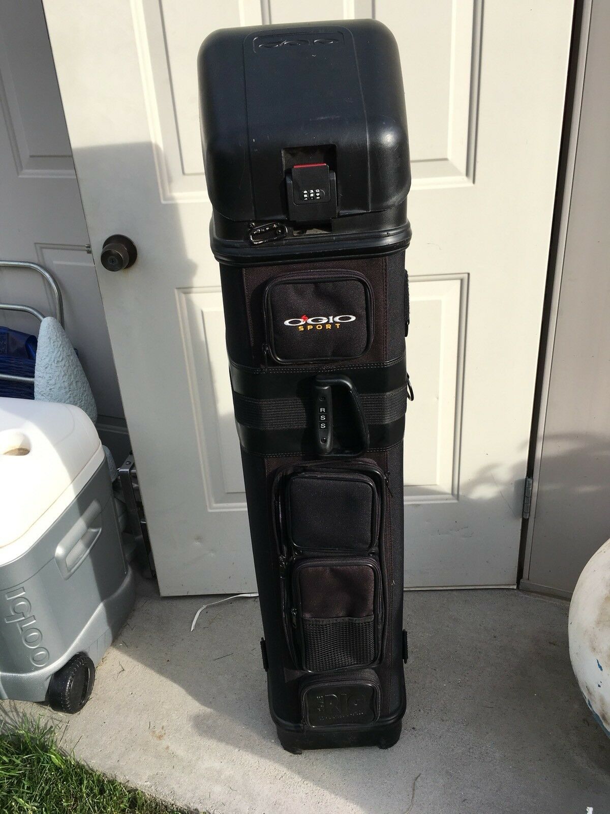 ogio golf travel bags with wheels