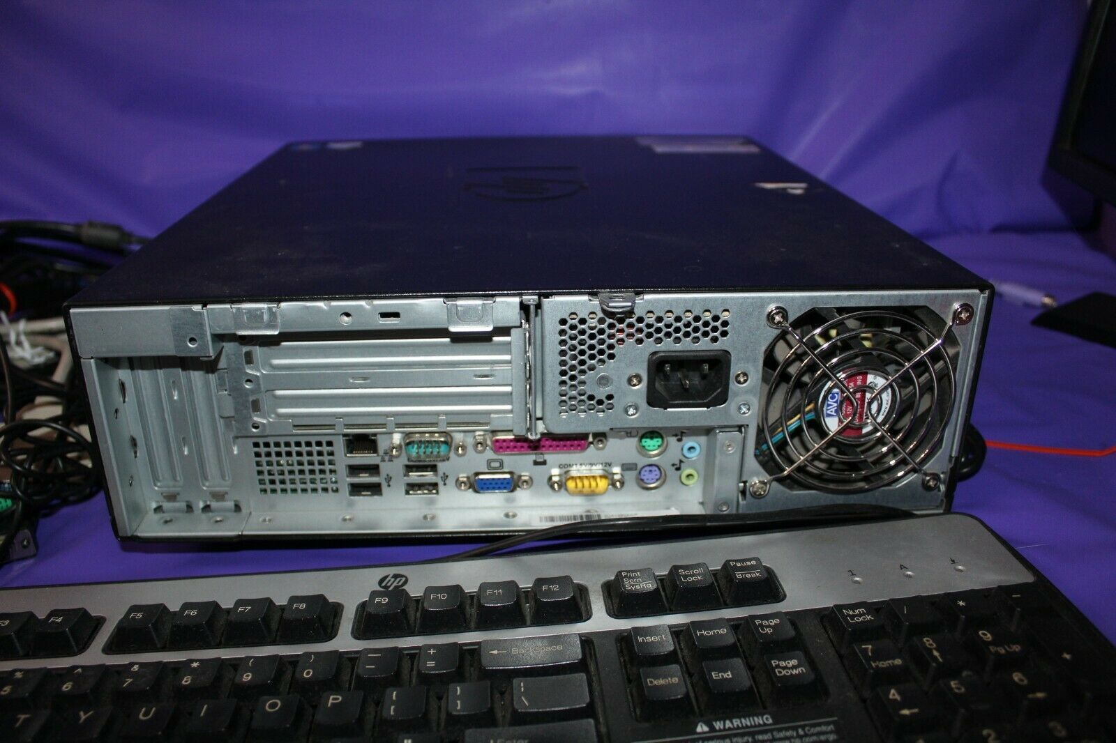 HP RP5700 Desktop Computer With Dell 17" Monitor And Keyboard - PC