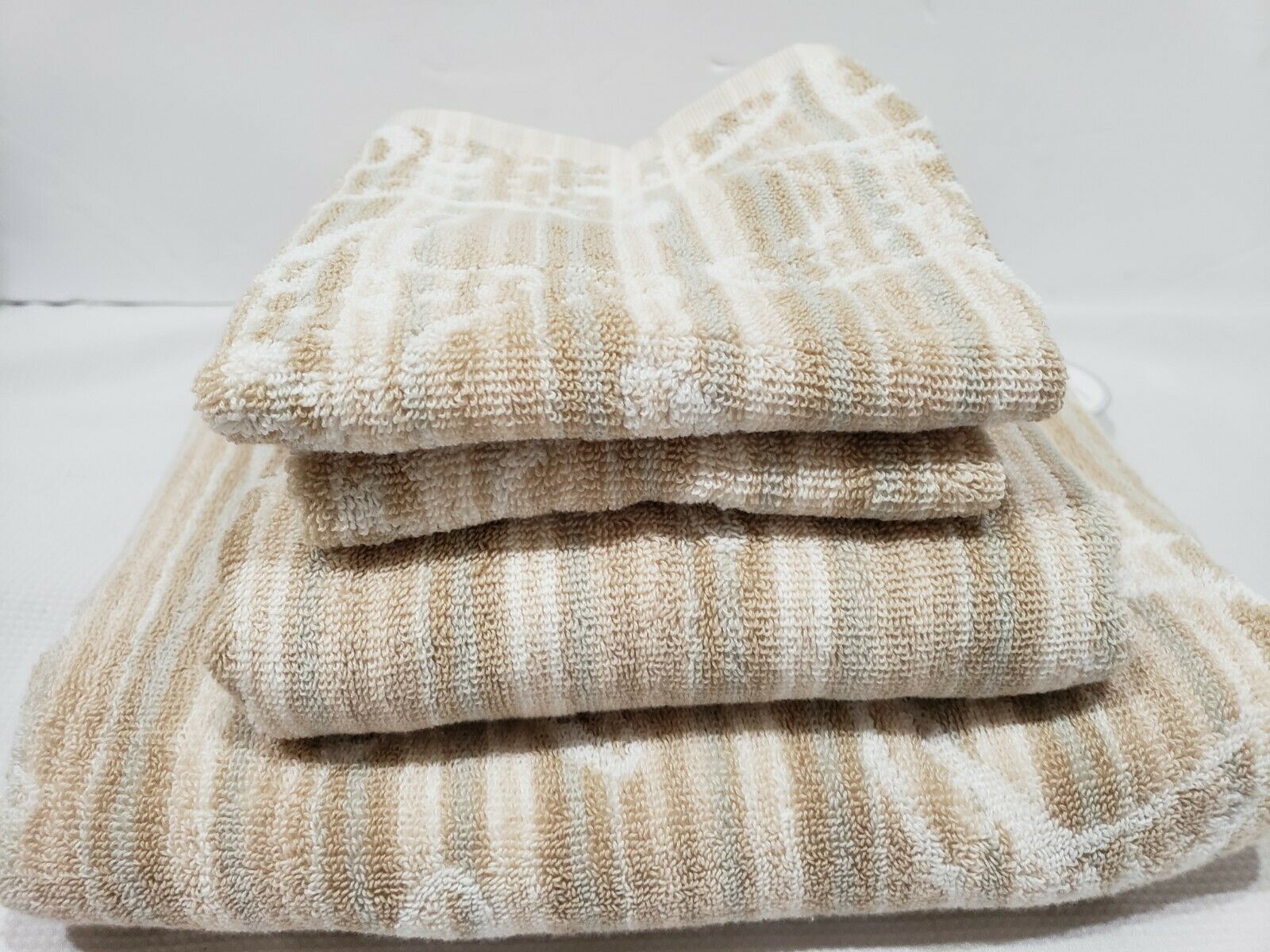 Coastal Sage Island Spa Starfish Bath Hand Towels Seashell Beach Set of