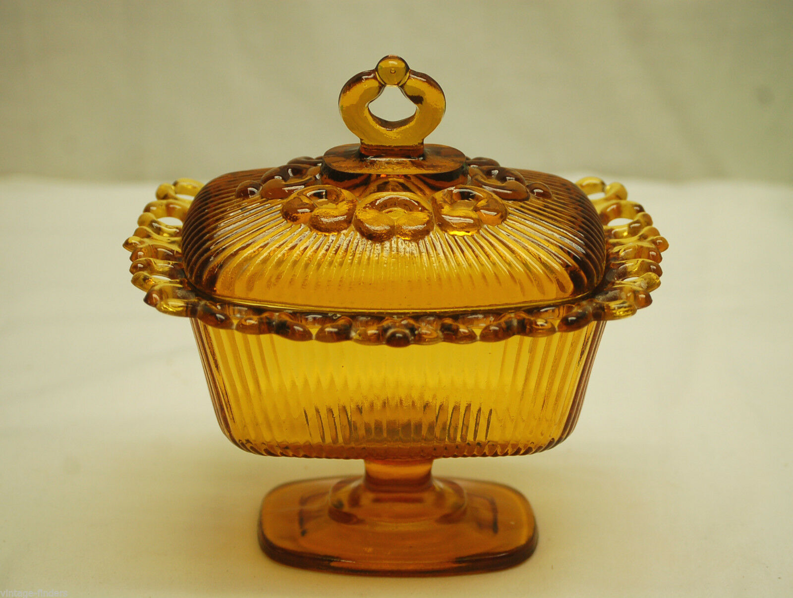 Vintage 1950s Indiana Glass Amber Ribbed Footed Candy Dish W Lace Edges And Lid Indiana