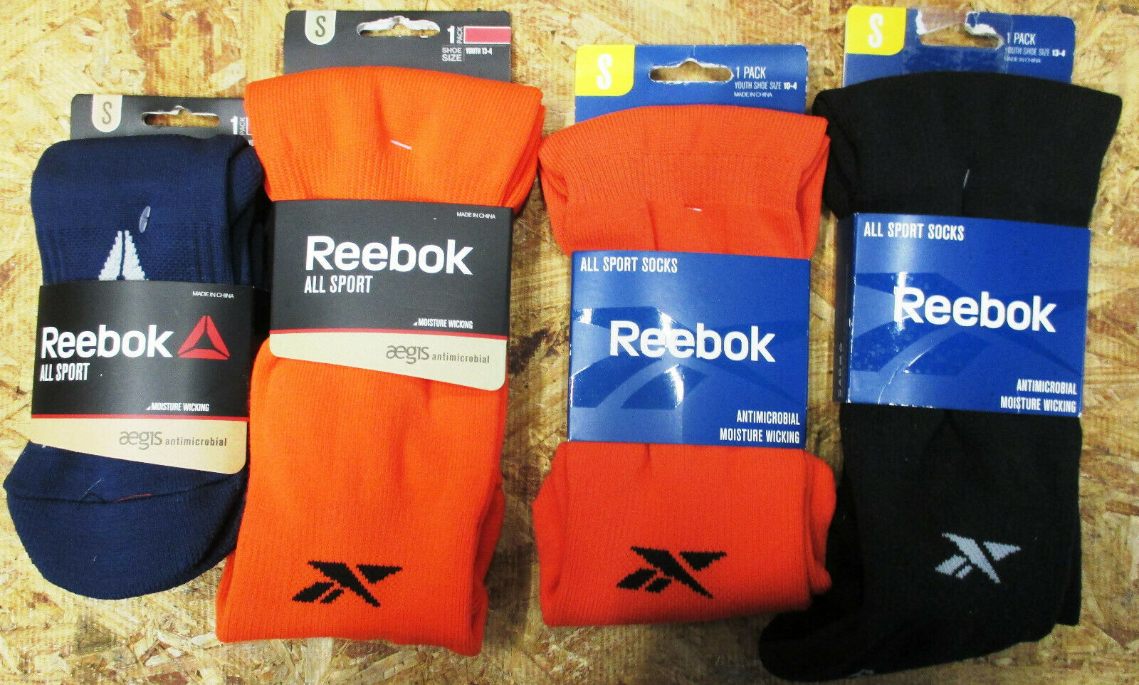 4 Pack Reebok All Sport Athletic Knee High Socks Size Small Youth 13-4 / - $24.31