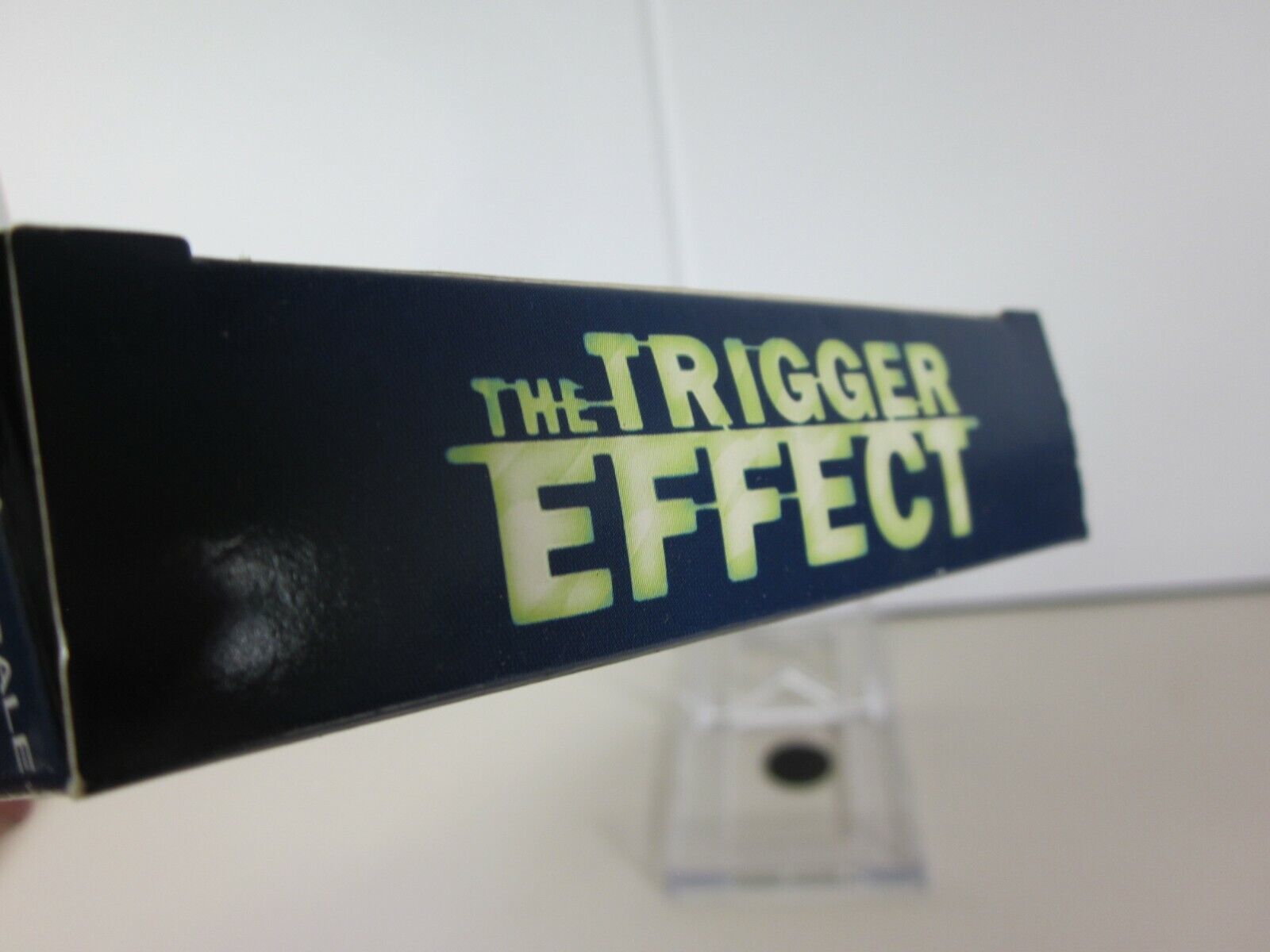 Trigger Effect, The VHS Kyle MacLachlan, Elisabeth Shue Screener ...