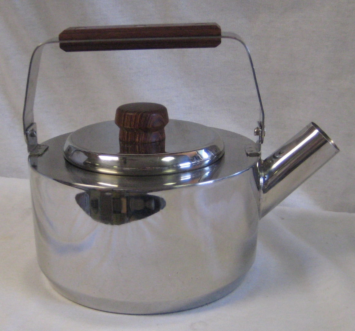 Farberware Model 763 188 Stainless Steel Teapot Kettle Wood Handle 1 1
