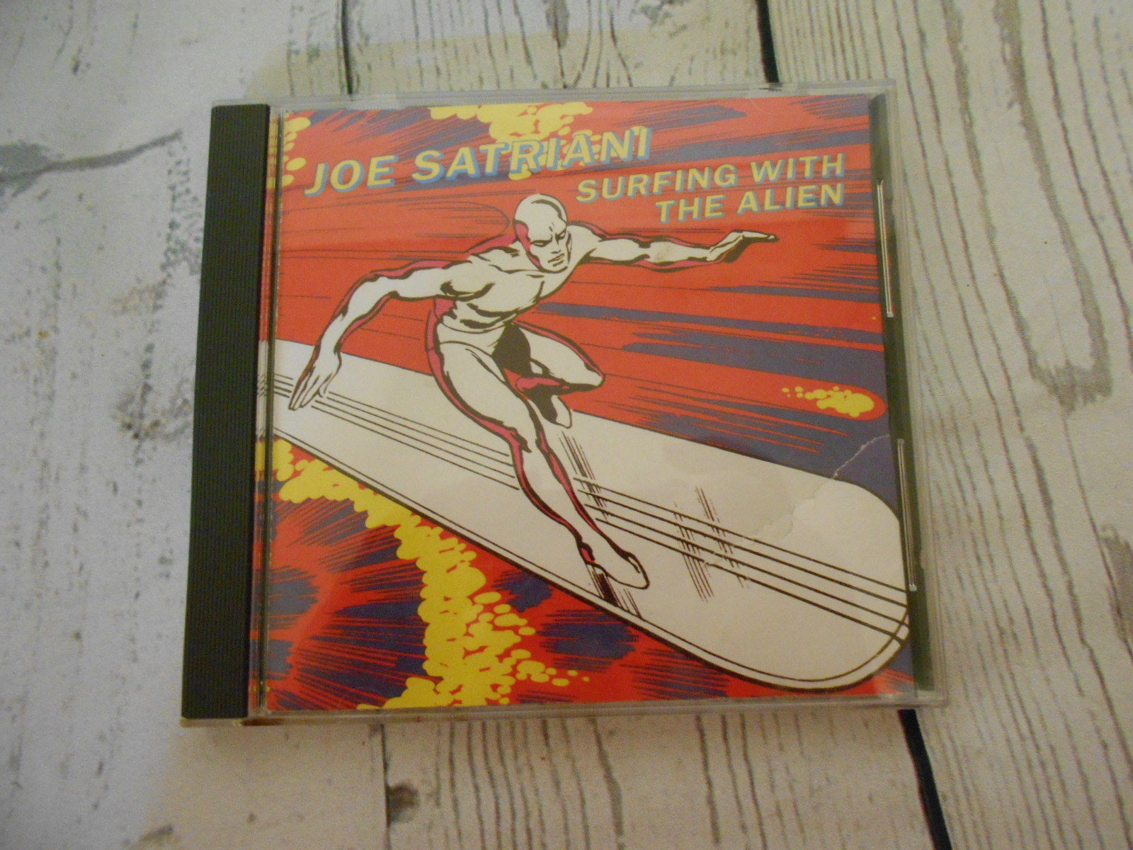 Joe Satriani Surfing with the Alien 1987 Marvel Entertainment Group - CDs