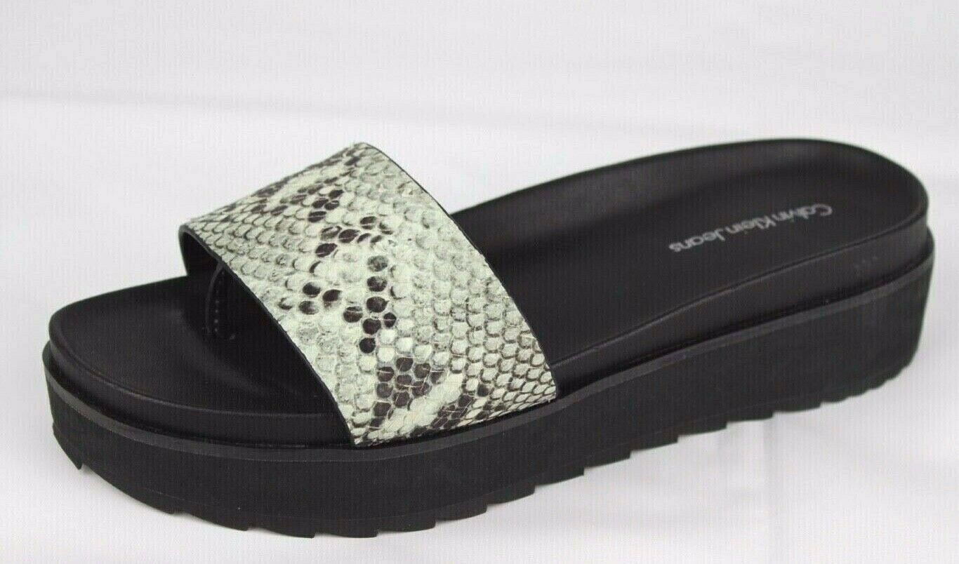 animal flip flops womens size 6