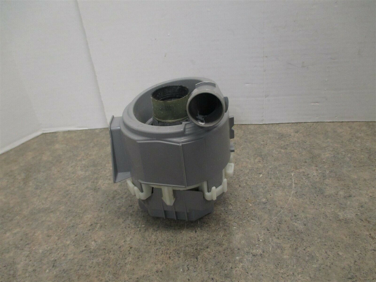 BOSCH DISHWASHER CIRCULATION PUMP (SCRATCHES) PART 9000897027