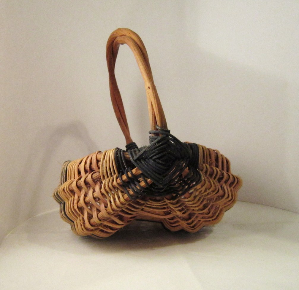 Farmyard Egg Basket Wicker with Grape Vine Handle and Ribs Vintage Decor
