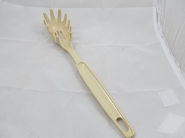 Vintage EKCO Almond Ivory Nylon No. 1 Plastic Serving Pasta Fork Utensil! USA! - $10.65