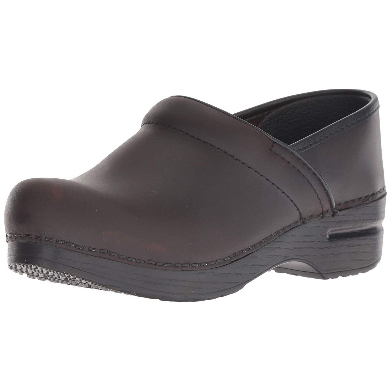 narrow dansko clogs