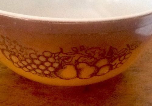 Vintage Pyrex Old Orchard Mixing Bowl Brown and 50 similar items Vintage Pyrex Old Orchard Mixing Bowl Brown and 50 similar items
