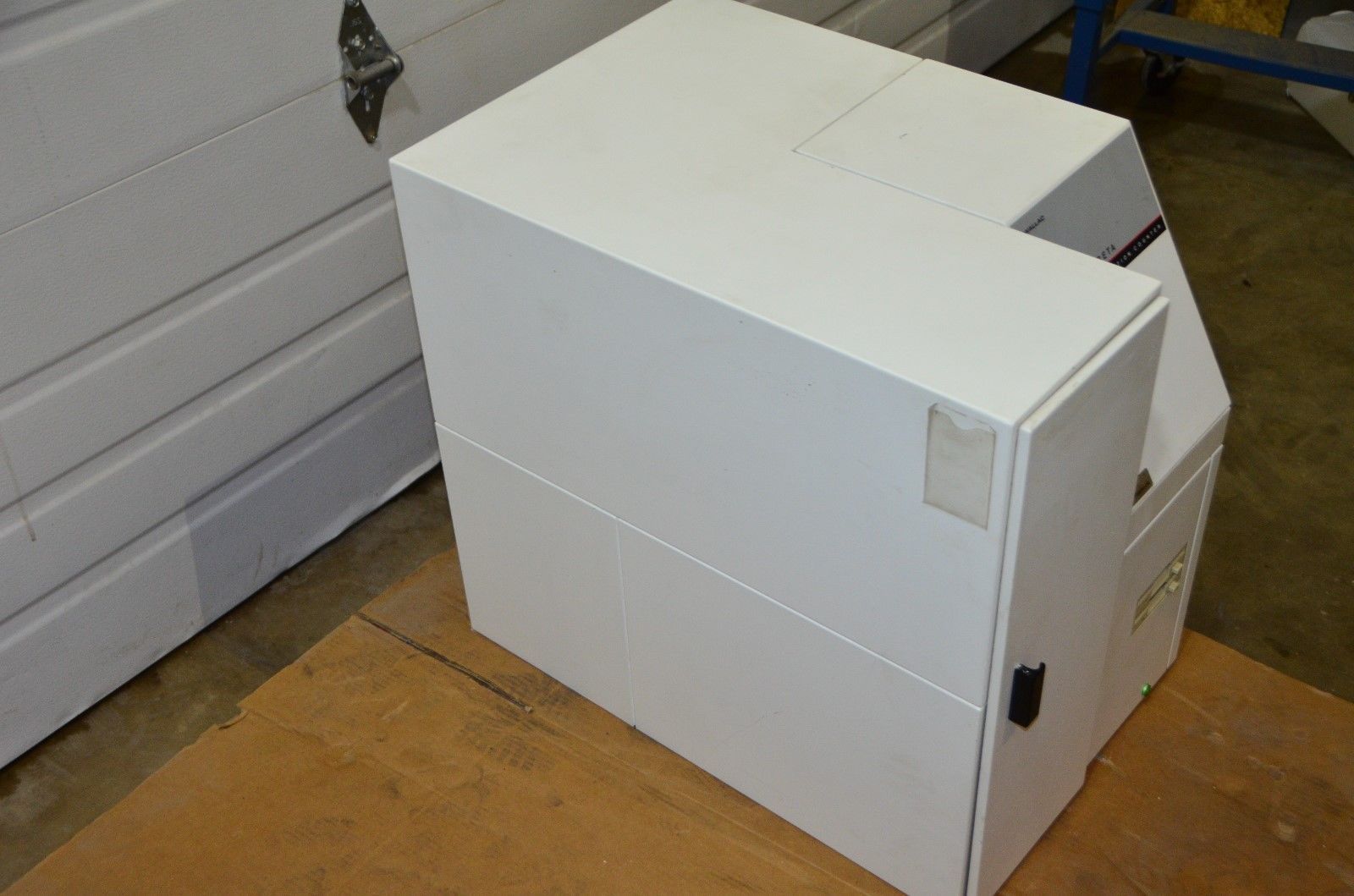 Wallac 1450 Microbeta Liquid Scintillation Counter 1450001 with