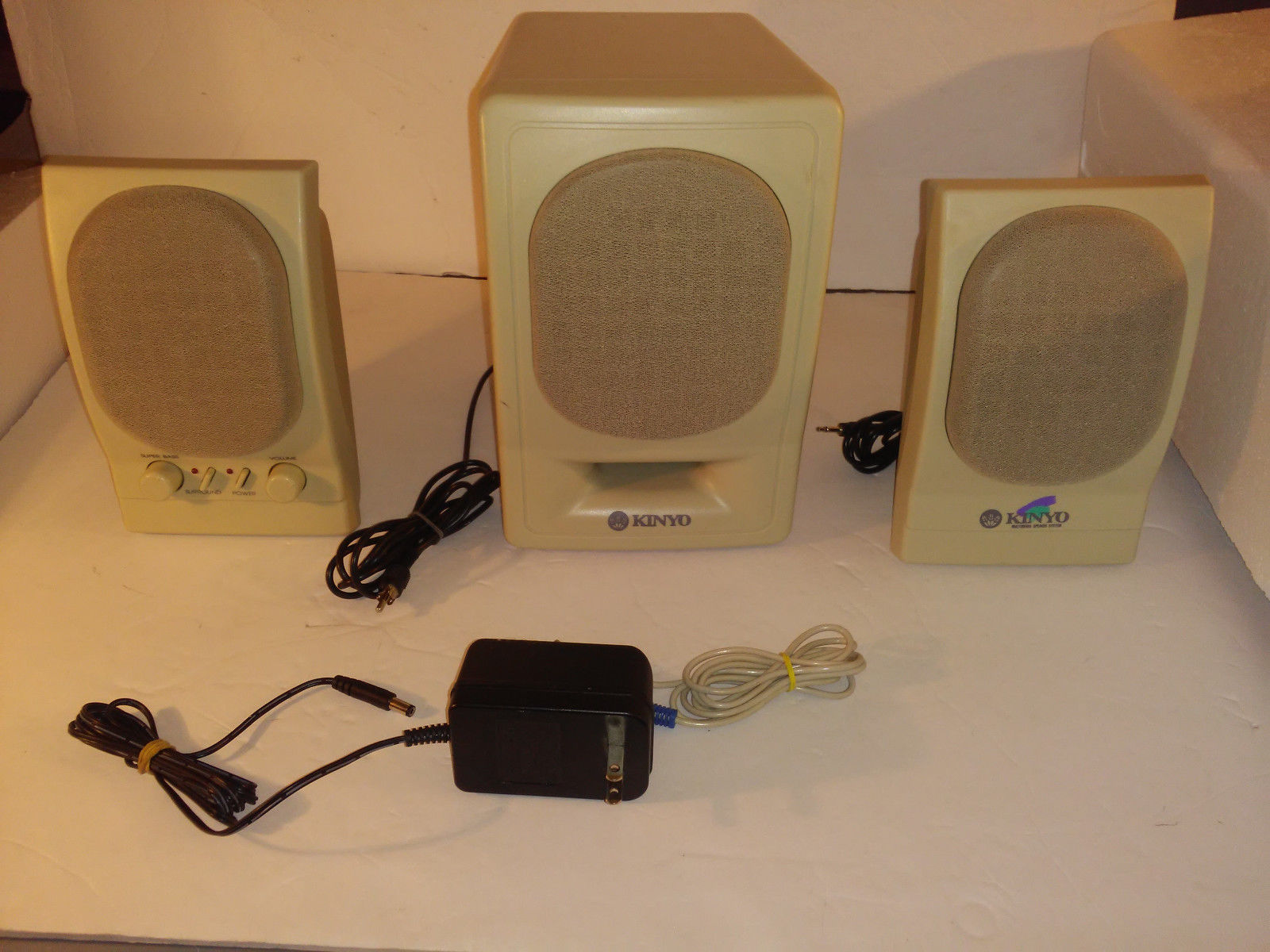 Kinyo Subwoofer Multimedia Speaker System, Surround Speaker, SW80, 16W