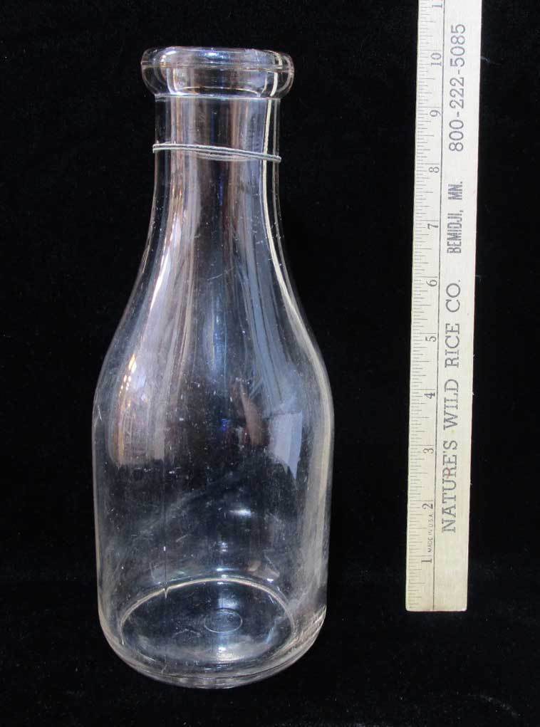 Milk Bottle Jug 10 Minn One 1 Quart Liquid QT Vintage Glass Clear 9 1/2
