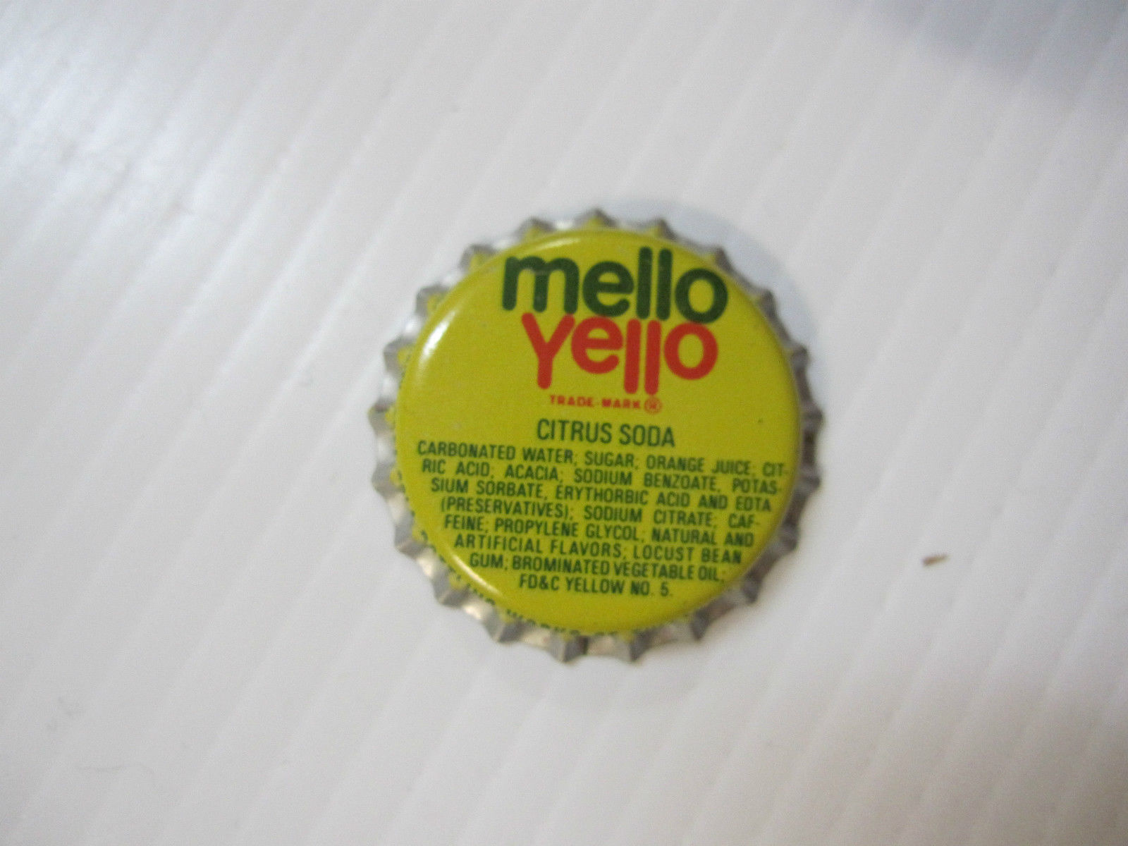 100 Mellow Yellow Bottle Caps Never Used