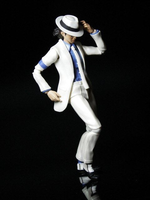 S.H. Figuarts Michael Jackson 