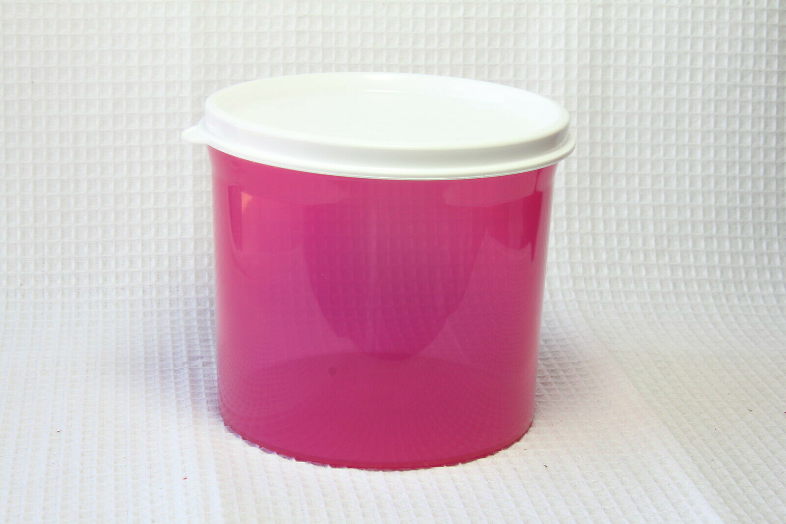 Tupperware Canisters (new) MINI CANISTER 2 1/2 CUP -  PURPLE DAISY - $11.52