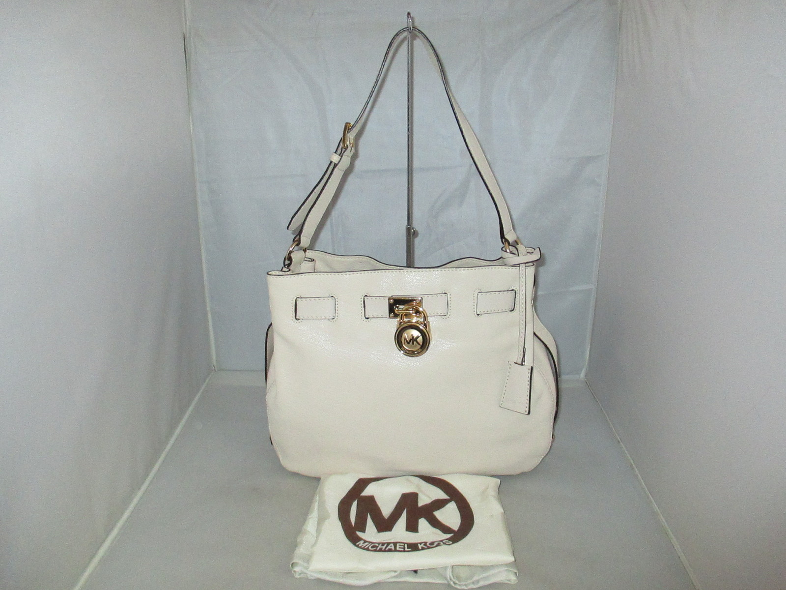 Michael Kors Carter MK Signature PVC Large tote Shoulder Bag