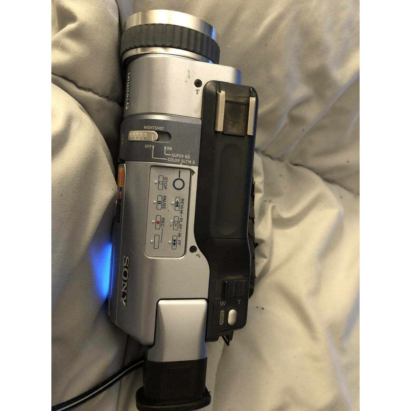 Sony Handycam DCRTRV340 Digital8 Video Camera Camcorder 700x Digital