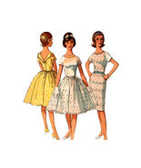 Vintage Dress Pattern Simplicity 4972 Full or Slim Skirt 1960s - $10.00