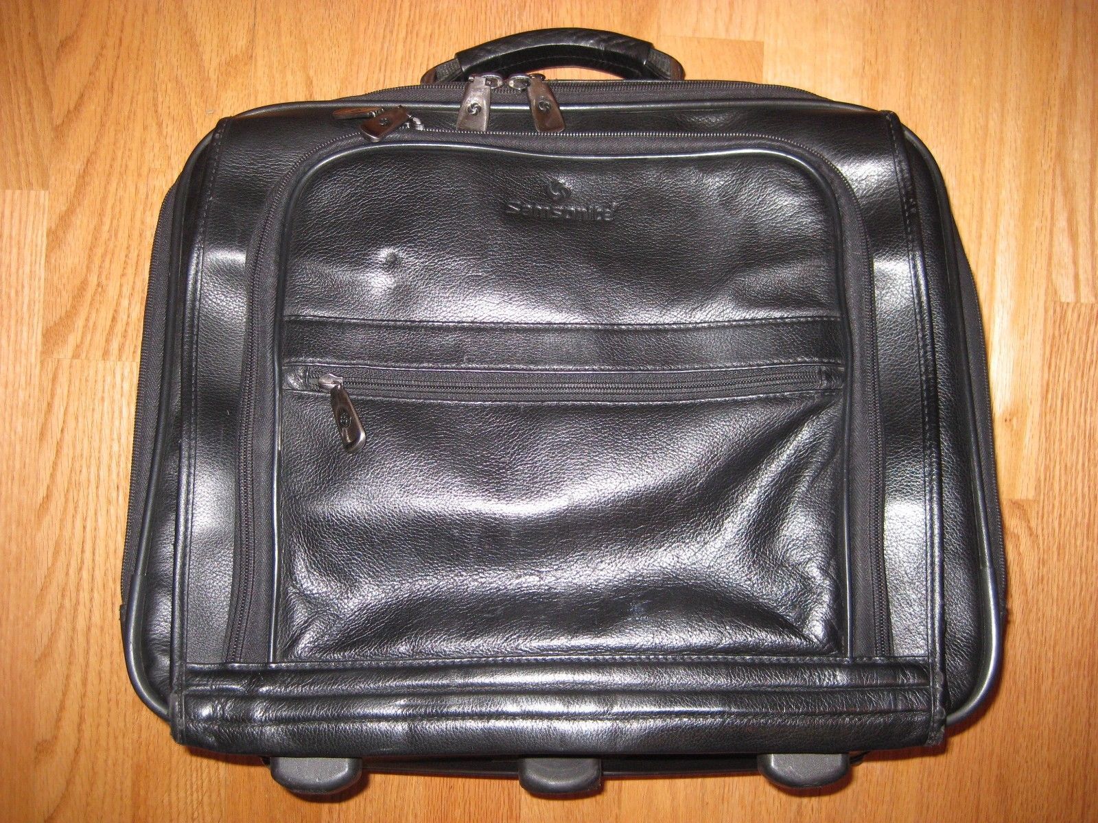 samsonite estes 21 spinner