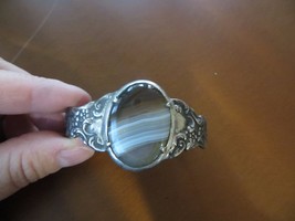 S l1600 thumb200