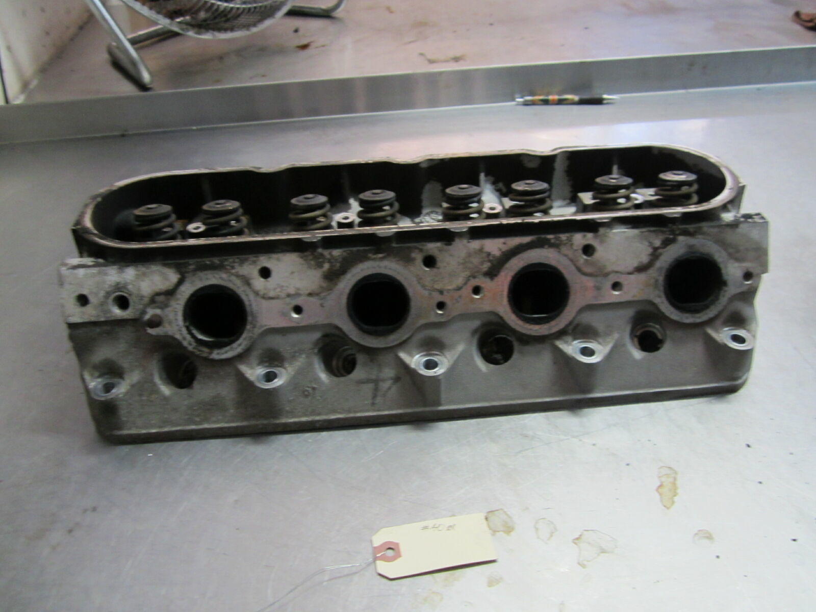 AO01 Cylinder Head 2005 GMC Sierra 1500 4.8 862 Cylinder Heads & Parts