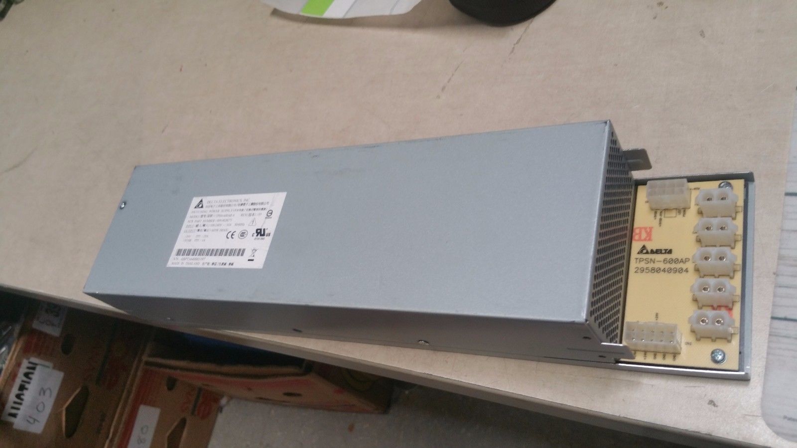 Brocade RPS15-I Emerson 23-0000143-01 Rev B Power Supply 250W AA26800L-I