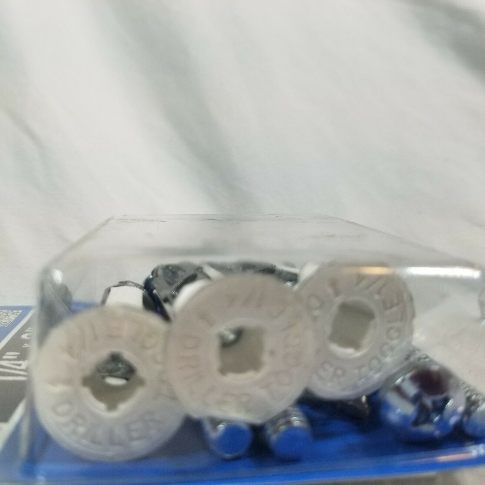 Cobra Anchors Driller Toggle 367R 4 Pack 1/4" X 3" 110 LB. Drywall