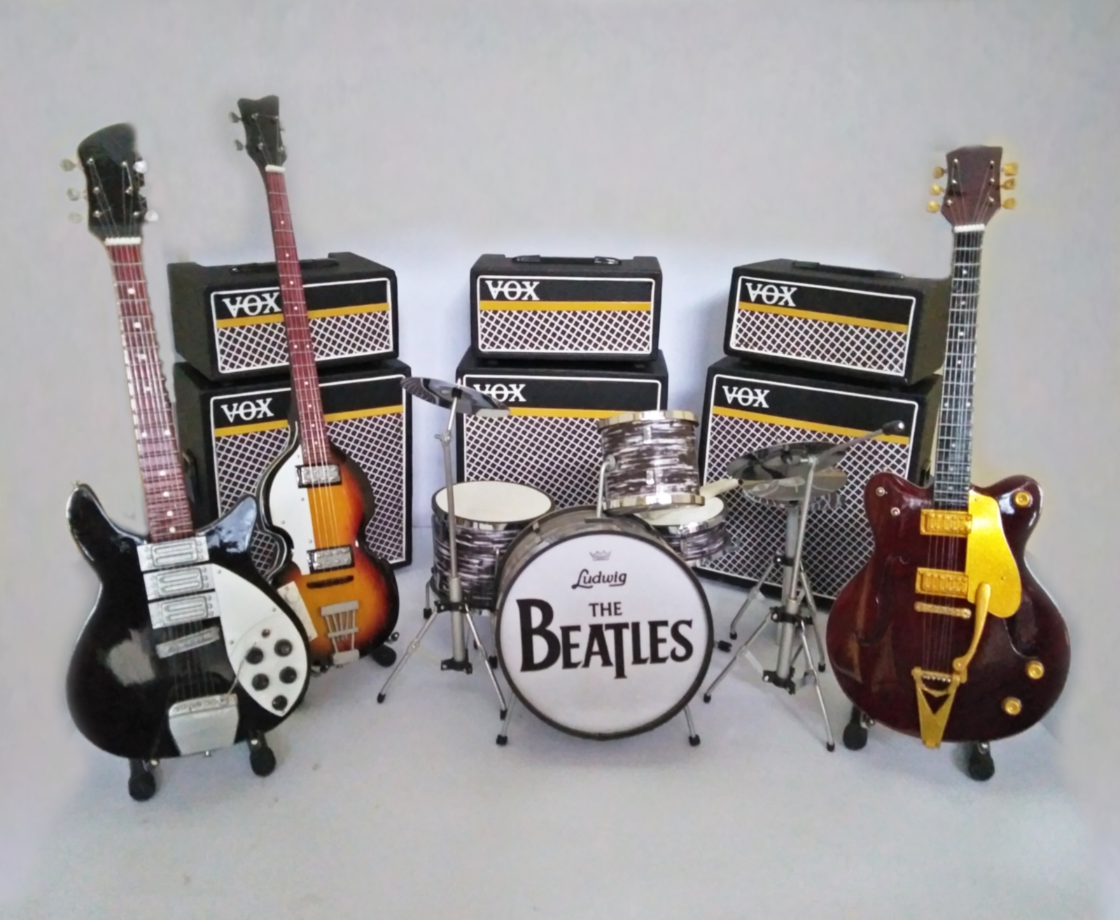 Ultimate Miniature Guitar Bass & Drum Set The Beatles with Amps